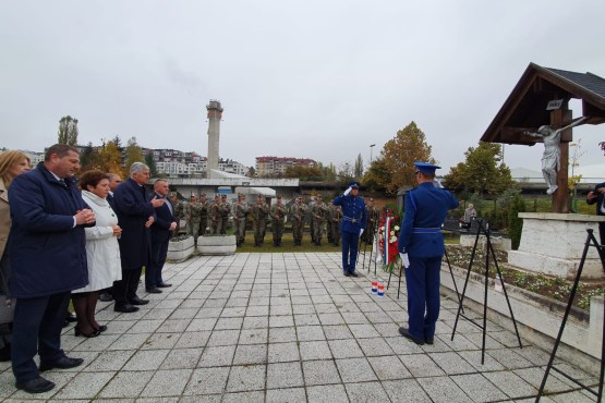 Predsjedavajući Doma naroda dr. Dragan Čović prisustvovao obilježavanju blagdana Svih svetih i Dušnog dana u MOBiH i jedinicama OSBiH u Sarajevu